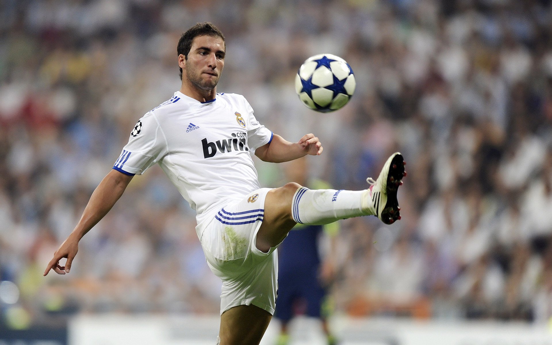 哈兰德的速度与力量在反击中发挥决定性作用，哈兰德效率