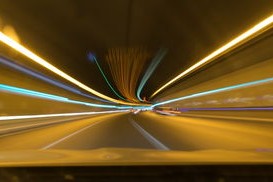 开云体育app-防守端的轮转速度决定成败，篮球轮转防守