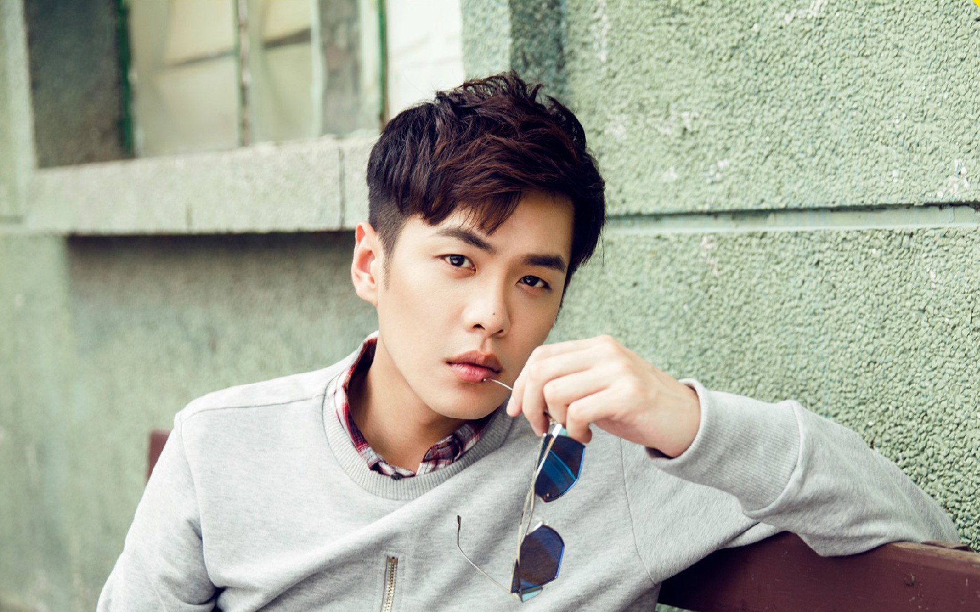 新加坡队赛制解析：通过团队合作与战术创新取得赛场胜利，新加坡国际比赛