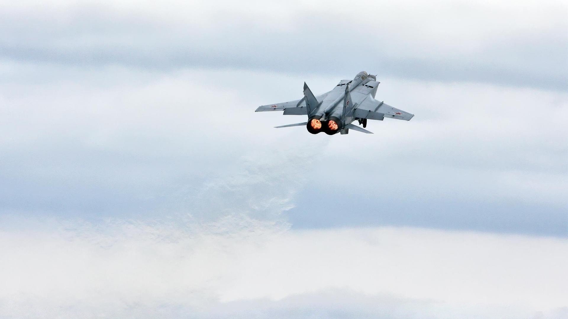 篮球教学视频课程进入义务教育课堂助力体育素质教育,篮球精品课程视频